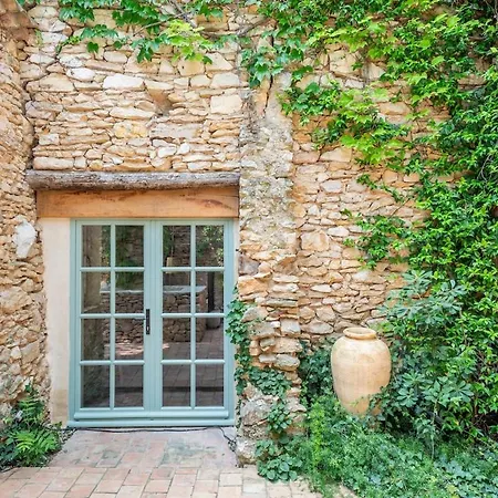Mas De 190m2 Climatise Avec Piscine Et Cuisine D'ete - 10 Pers Villa *