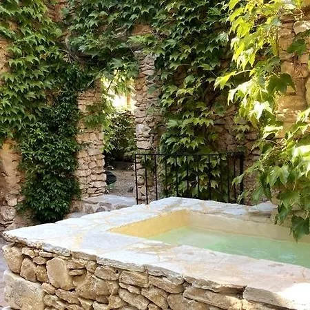 Mas De 190m2 Climatise Avec Piscine Et Cuisine D'ete - 10 Pers Villa