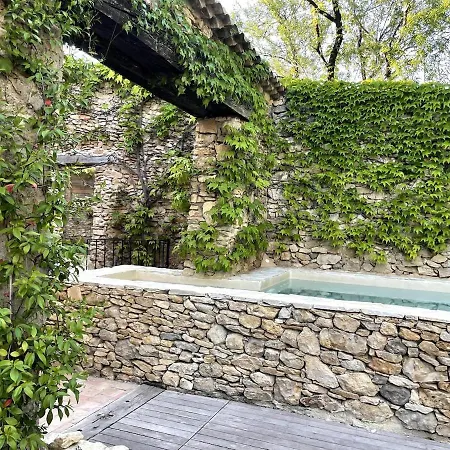 Mas De 190m2 Climatise Avec Piscine Et Cuisine D'ete - 10 Pers Villa La Fare-les-Oliviers
